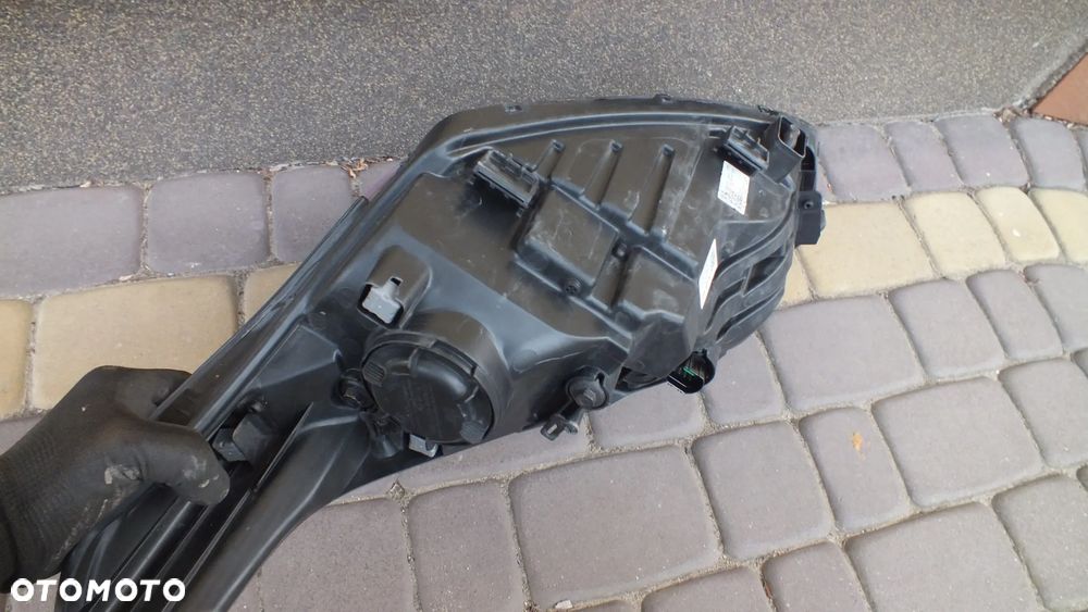 Lampa przednia prawa Kia Ceed III  92102J7100 - 6
