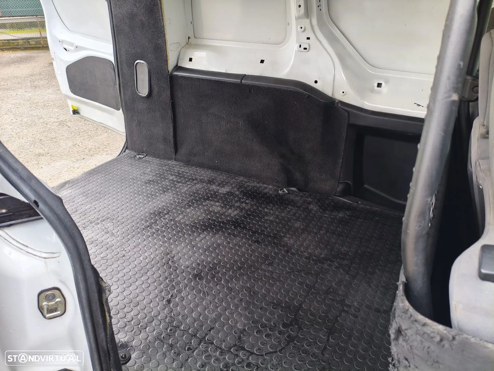 Peugeot PARTNER 1.6HDI LONGA IVA DEDUTIVEL - 16