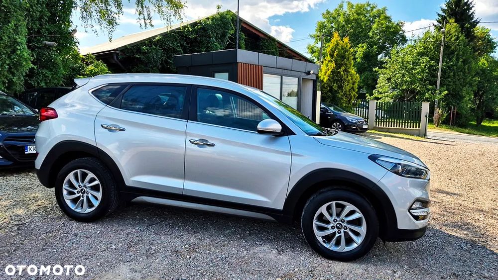Hyundai Tucson 1.6 GDI BlueDrive GO 2WD - 10