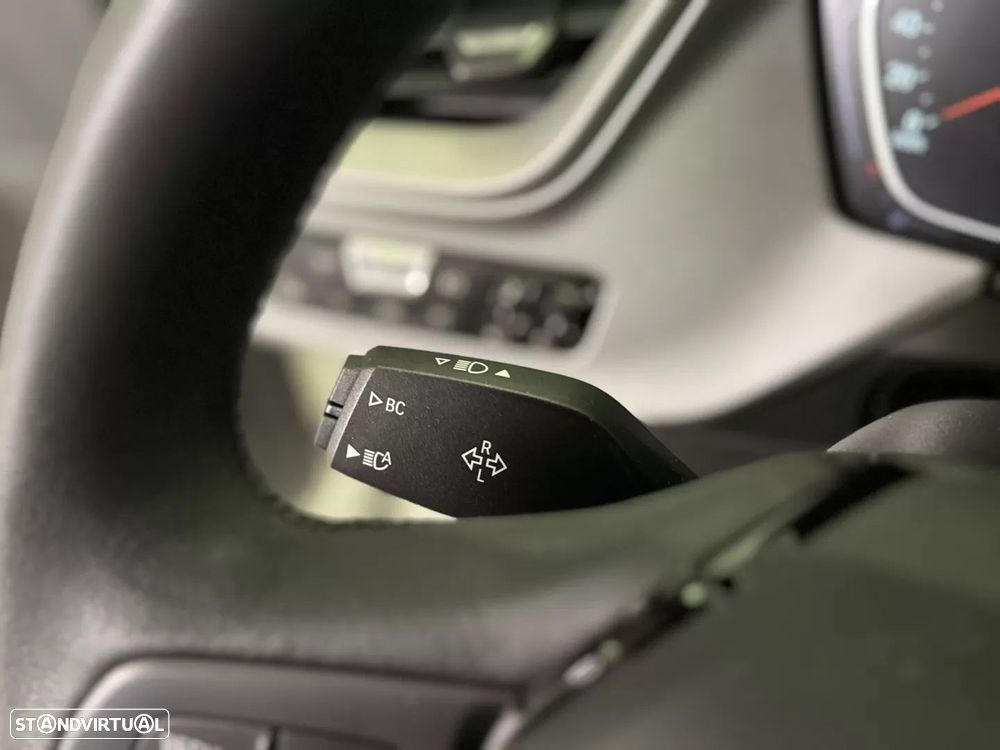 BMW 116 d Advantage Auto - 30