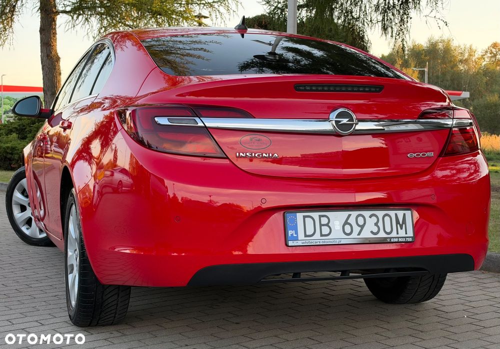 Opel Insignia 1.6 T Cosmo S&S EU6 - 32