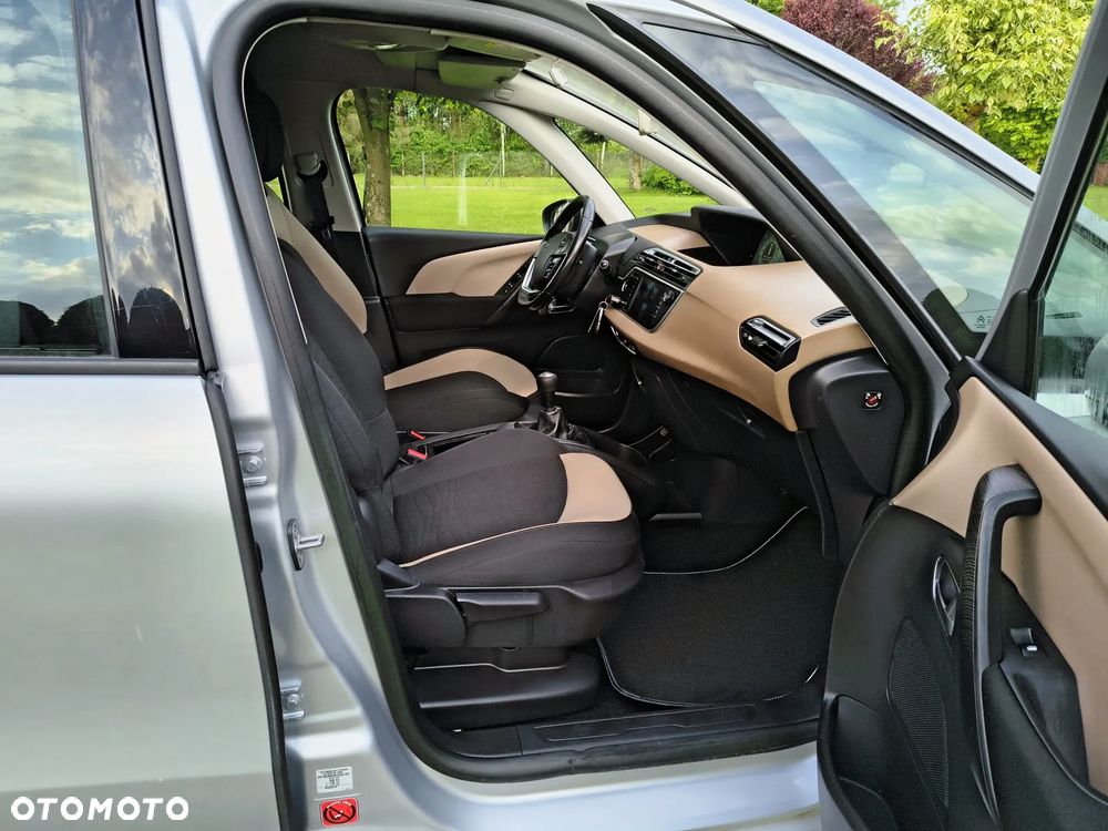 Citroën C4 Grand Picasso e-HDi 115 Exclusive - 19