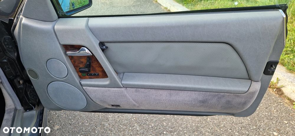 Mercedes-Benz SL 500 - 13
