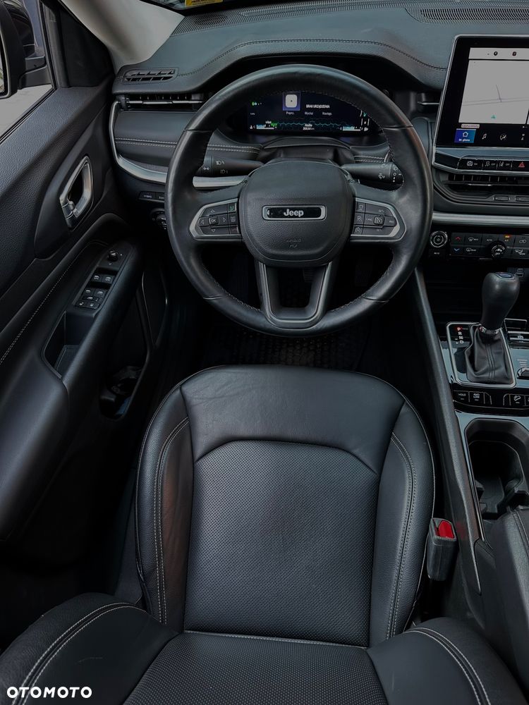 Jeep Compass - 31