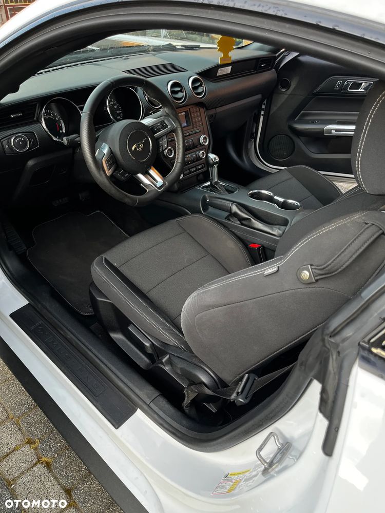 Ford Mustang 3.7 V6 - 9