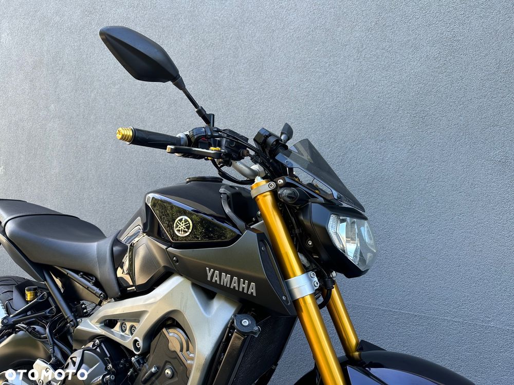 Yamaha MT - 12