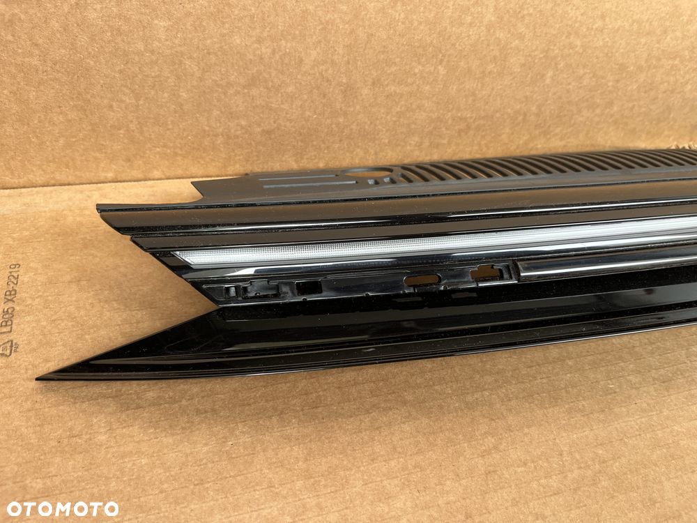 GRILL VW GOLF VIII LIFT LED ATRAPA ZDERZAKA GRILL GOF 8 R LIFT RLine - 4