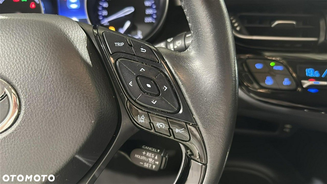 Toyota C-HR - 21