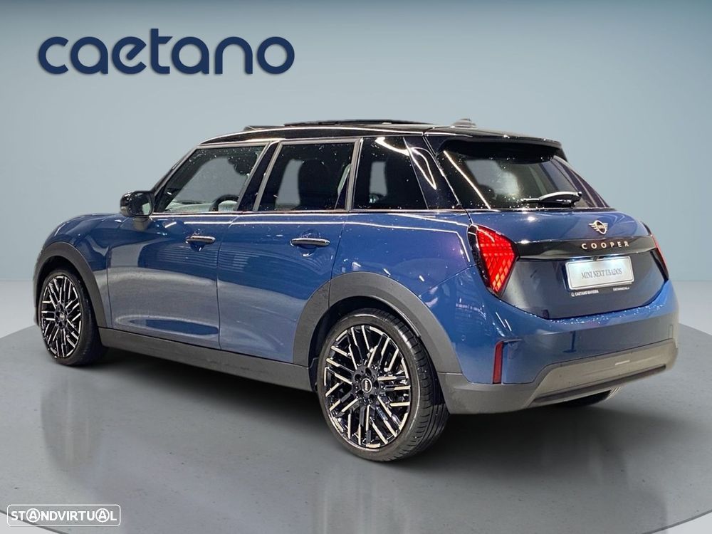 MINI 5 Portas Cooper Auto - 20