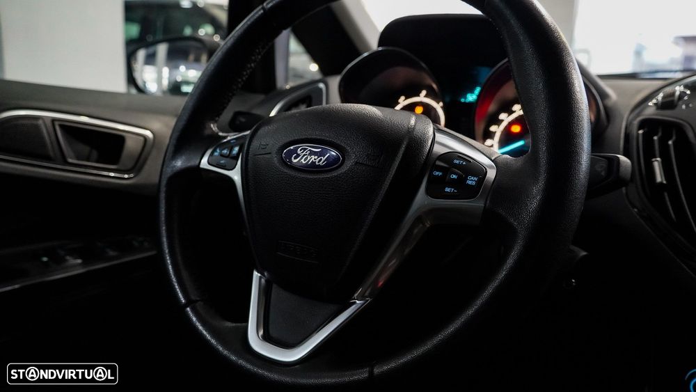 Ford B-Max 1.5 TDCi Titanium - 39