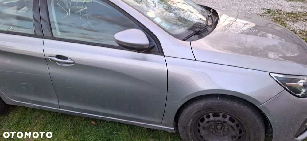 Peugeot 308 - 4