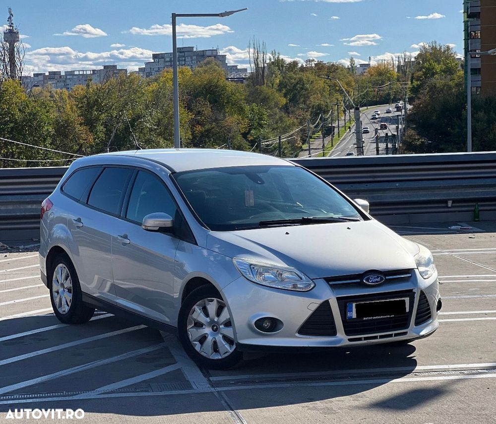 Ford Focus 1.6 TDCI DPF Titanium - 10