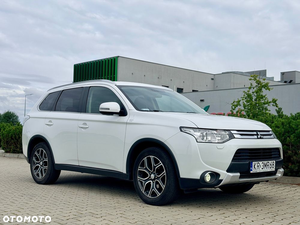 Mitsubishi Outlander 2.2 DID Instyle Navi 4WD - 1