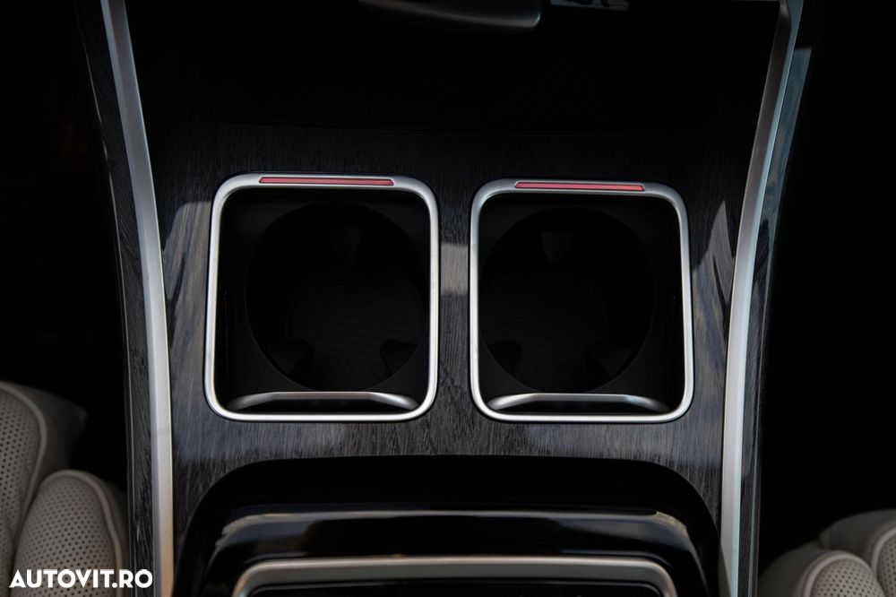 BMW Seria 7 - 18