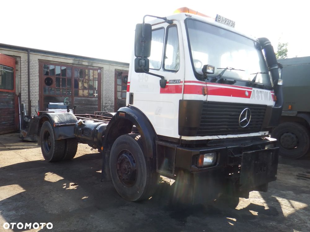 Mercedes-Benz 1820 AK 4X4 - 1