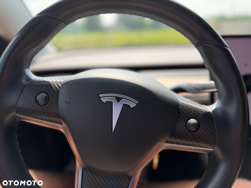 Tesla Model 3 Standard Reichweite Plus Hinterradantrieb - 9