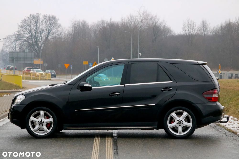 Mercedes-Benz ML - 28