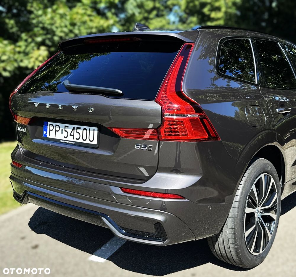 Volvo XC 60 B5 B AWD Plus Dark - 10