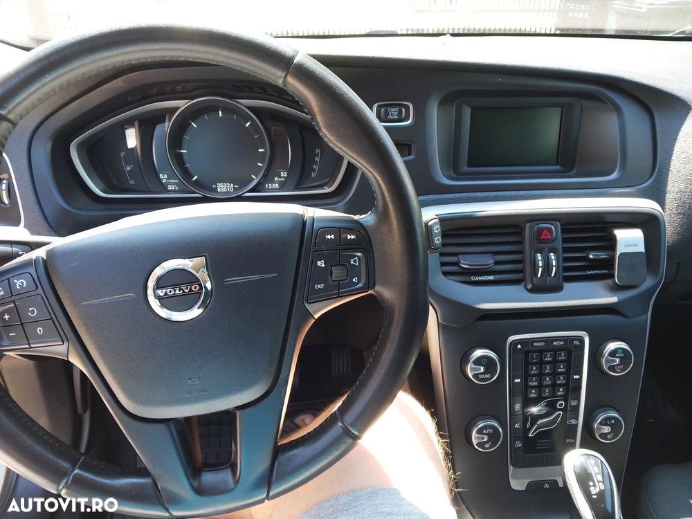 Volvo V40 D2 Aut. Momentum - 7