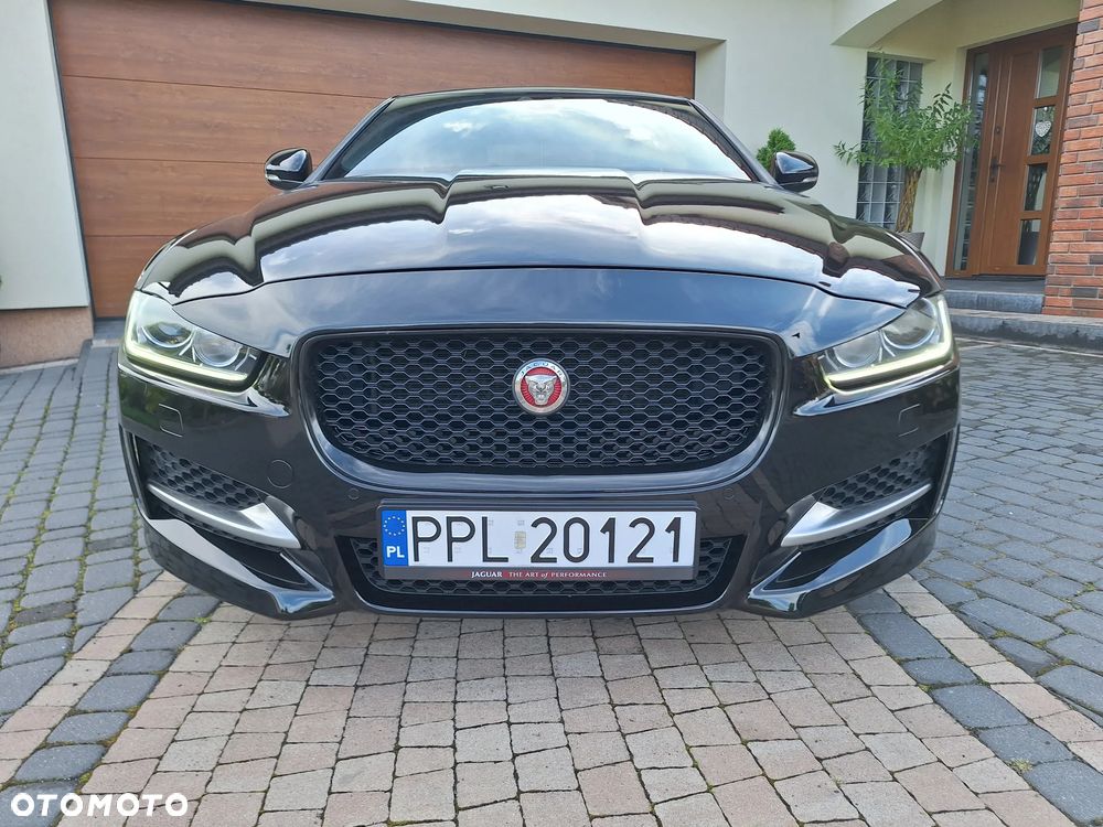 Jaguar XE 20d R-Sport - 5