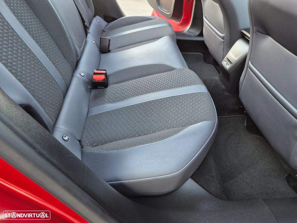 Peugeot 2008 1.2 PureTech Allure Pack - 53
