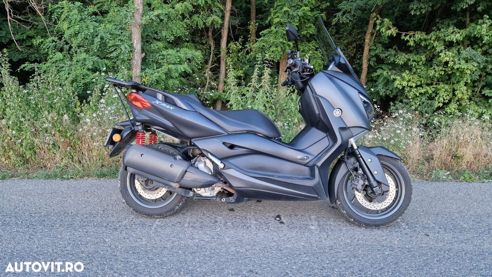 Yamaha XMAX 300 - 1
