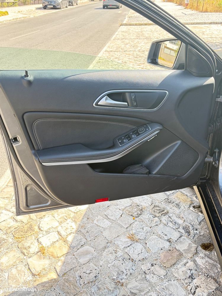 Mercedes-Benz GLA 180 CDI Urban - 8
