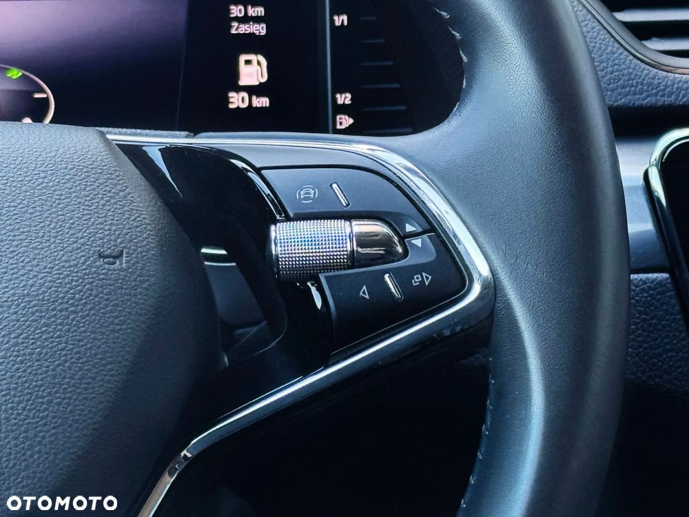 Skoda Superb 1.5 TSI Active DSG - 23