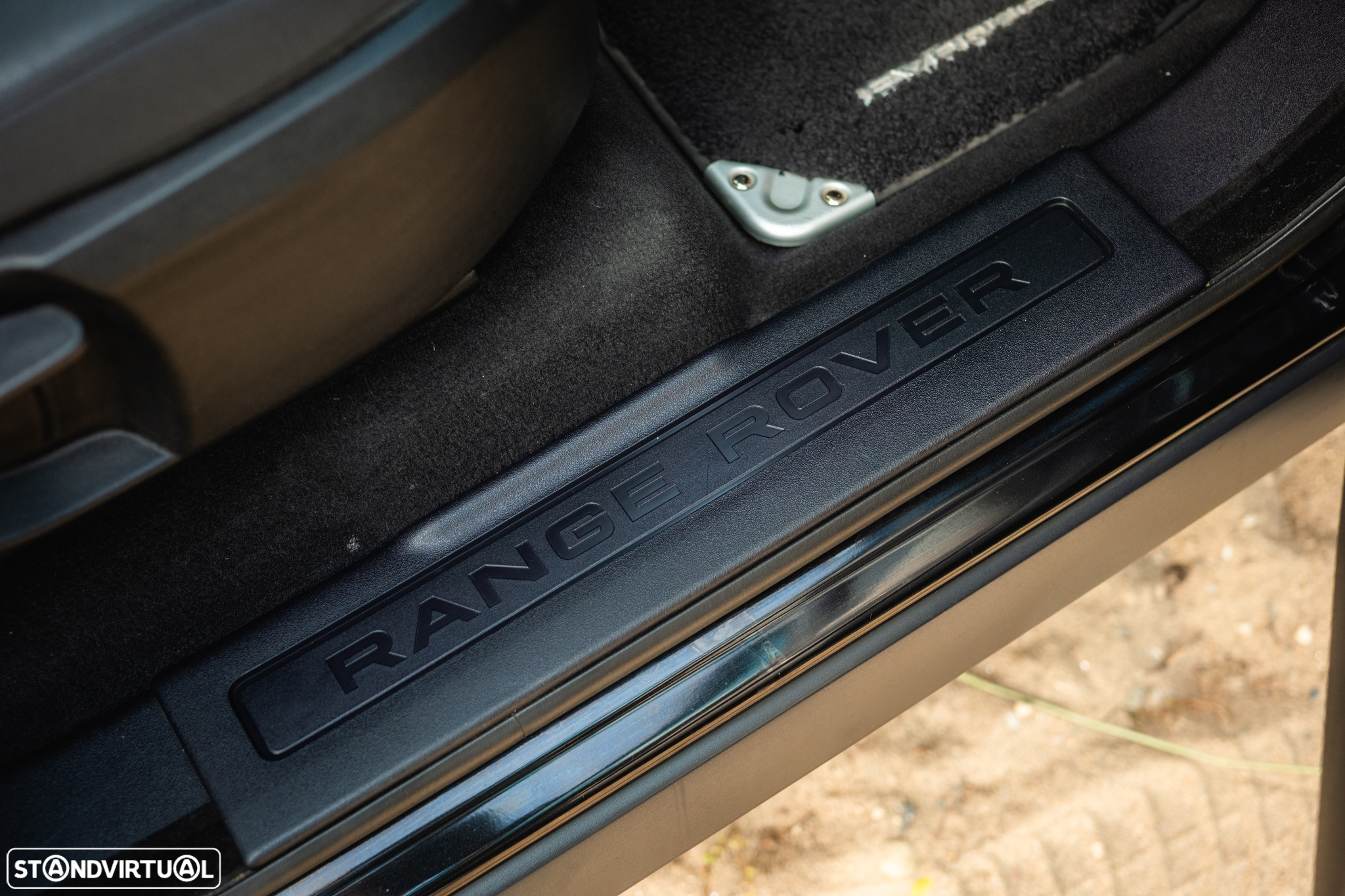 Land Rover Range Rover Evoque 2.0 D150 R-Dynamic - 39