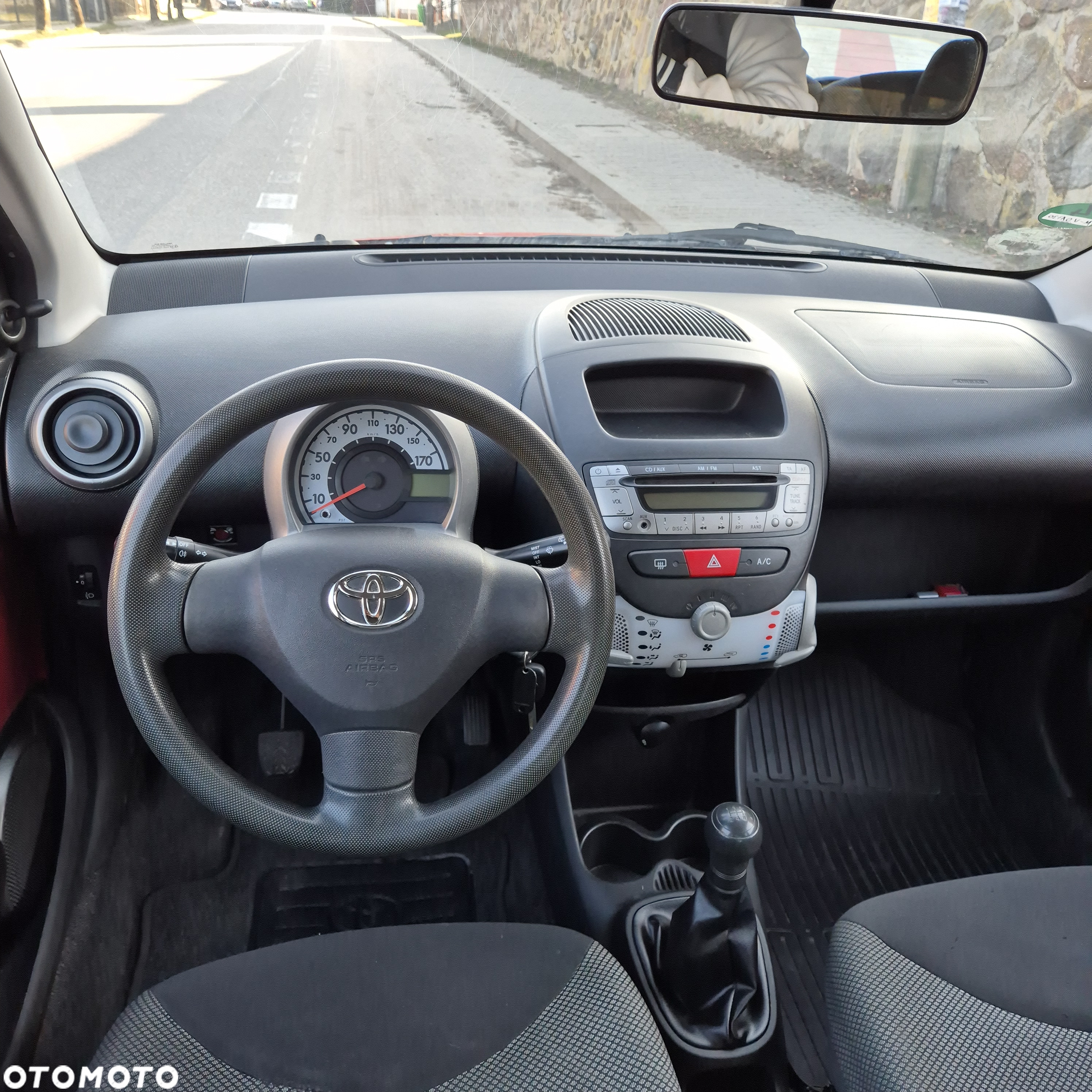 Toyota Aygo - 10
