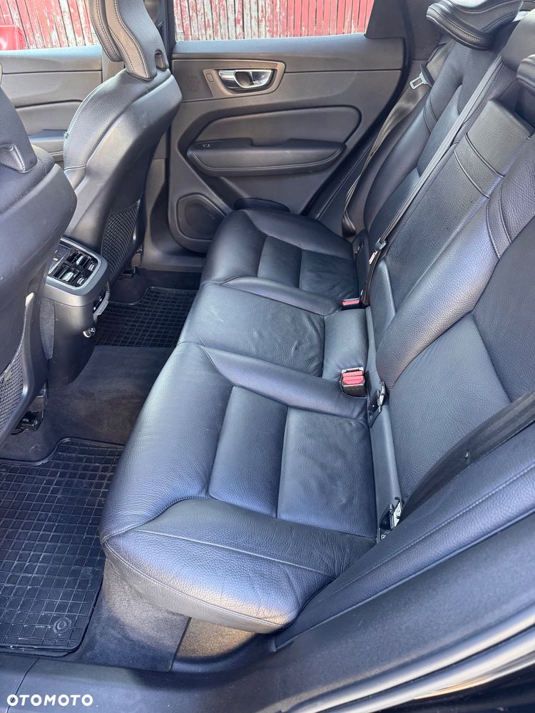 Volvo XC 60 D4 AWD Geartronic Inscription - 26