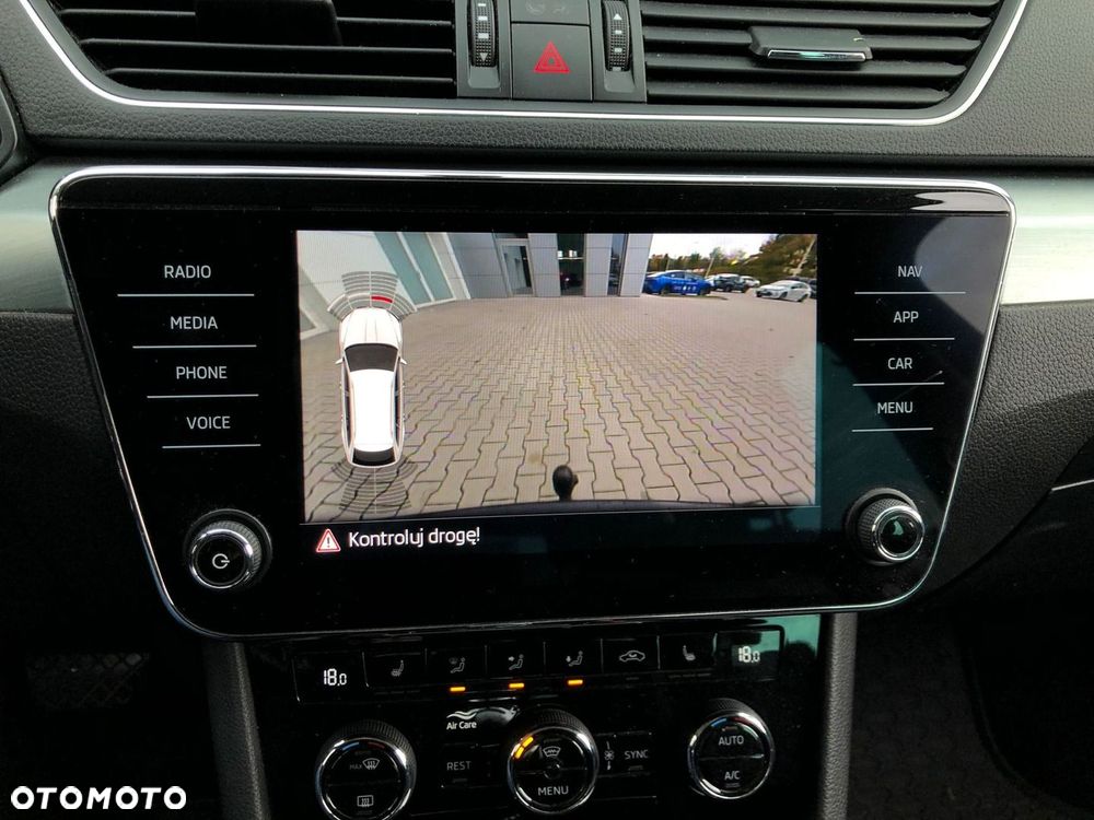 Skoda Superb 2.0 TDI Ambition DSG - 18