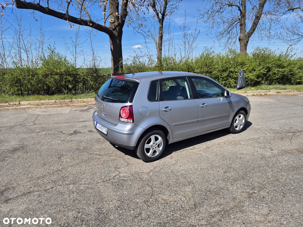Volkswagen Polo - 9
