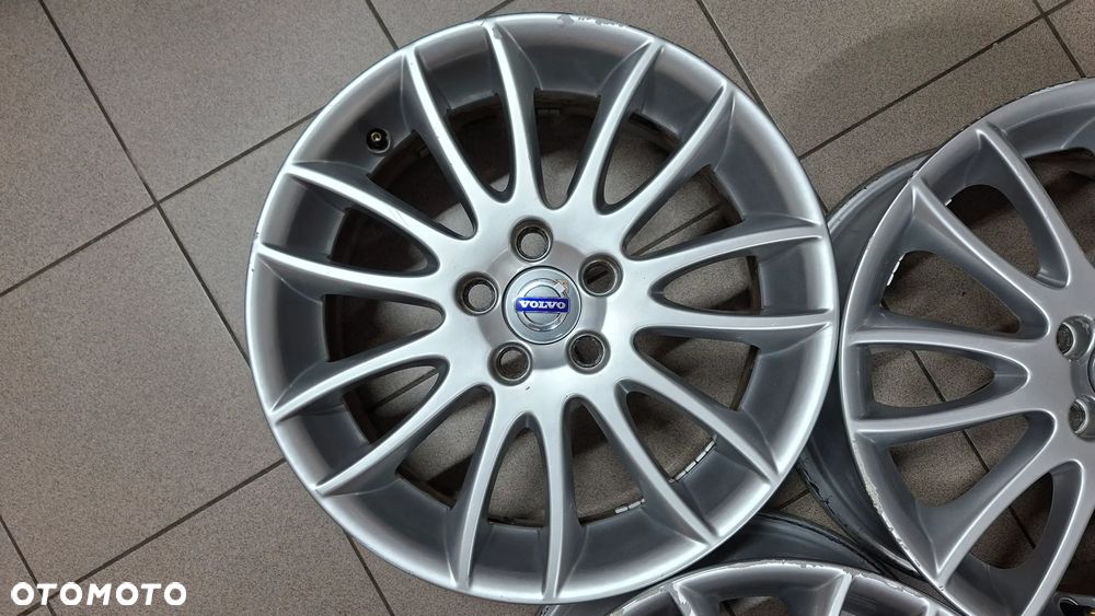 Felgi Aluminiowe 17 Volvo S40 V50 C30 5x108 ET 52.5 - 11