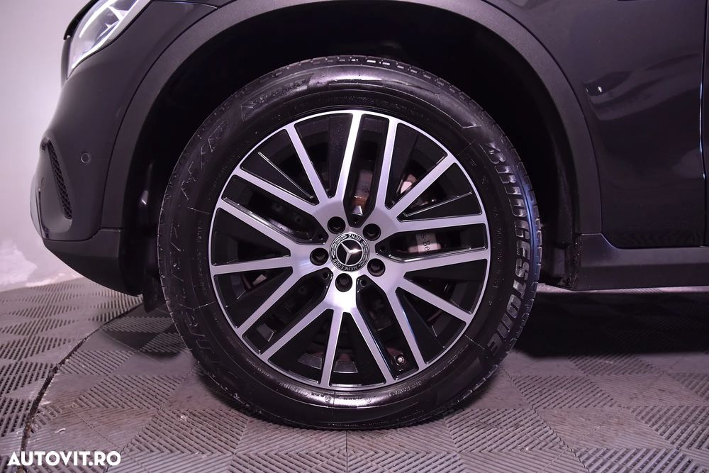 Mercedes-Benz GLC 300 e 4Matic 9G-TRONIC - 12