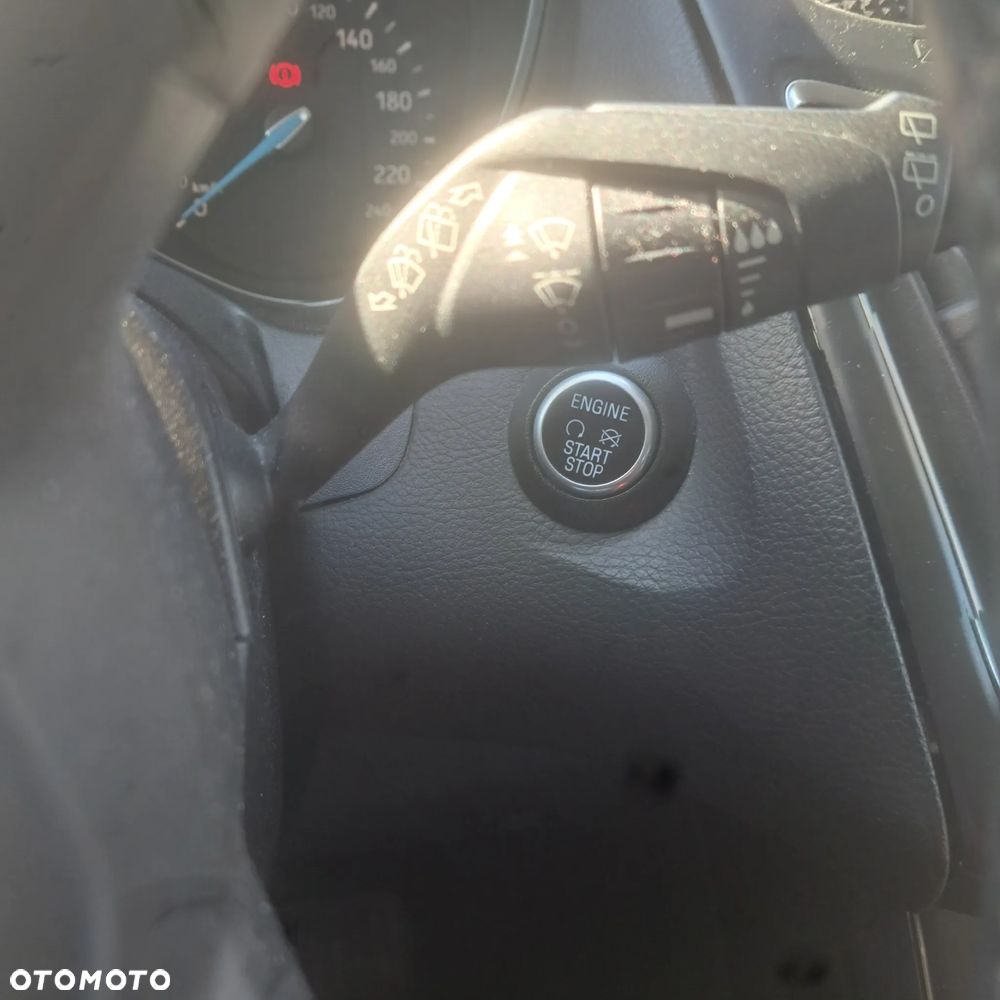 Ford Focus 1.0 EcoBoost Titanium - 19