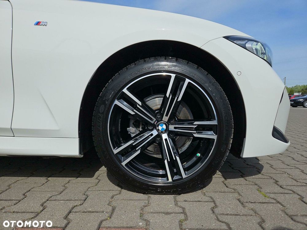 BMW Seria 3 318d M Sport - 9