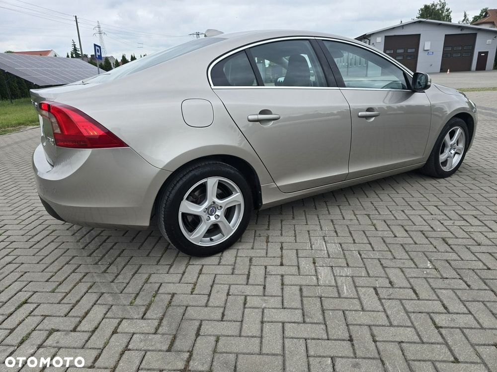 Volvo S60 - 10