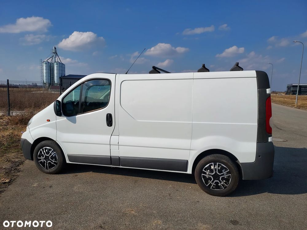 Opel VIVARO - 8