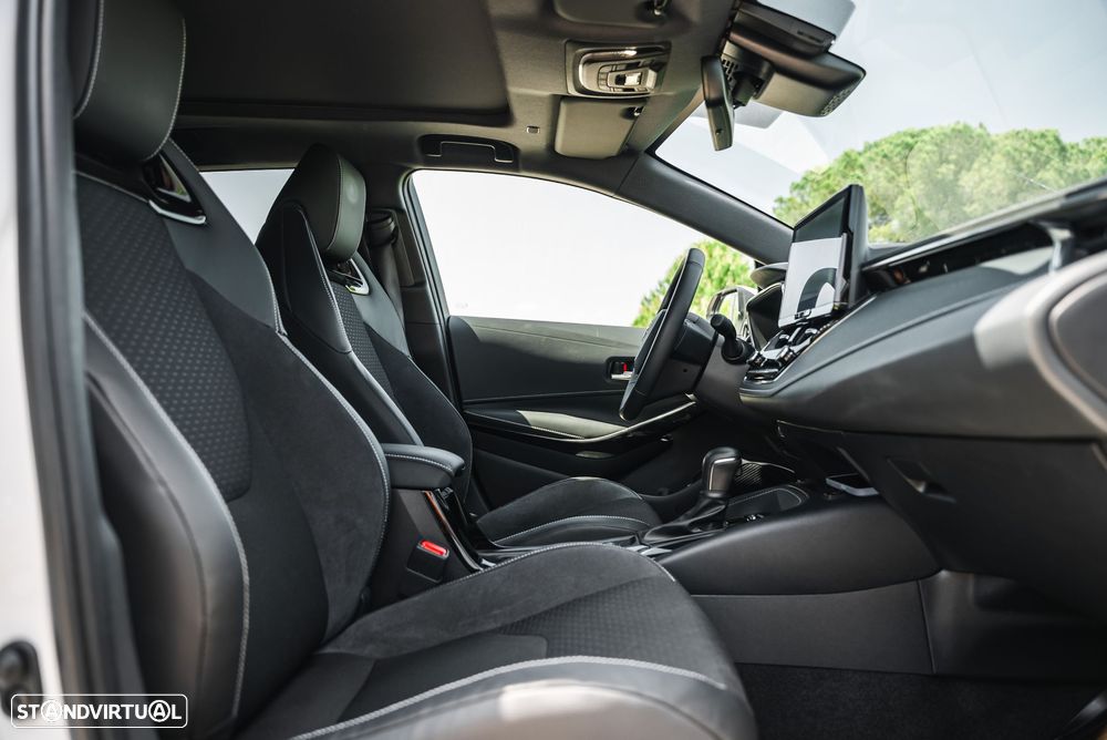 Toyota Corolla Touring Sports - 6