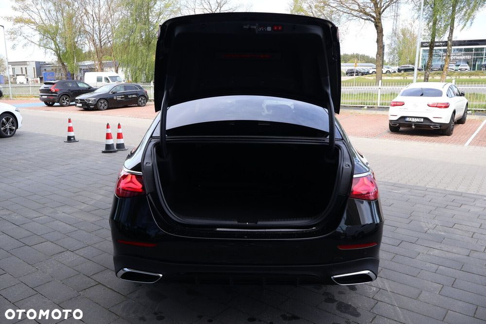 Mercedes-Benz Klasa E - 9
