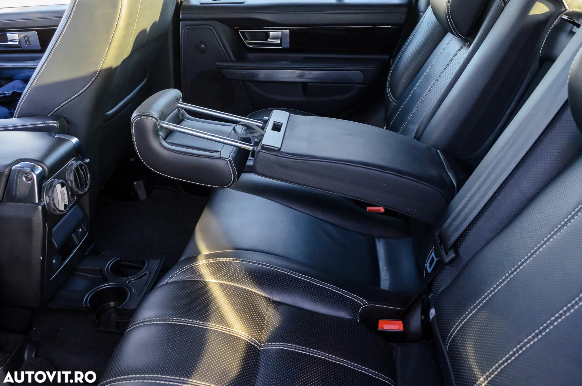 Land Rover Range Rover Sport 3.0 SDV6 HSE - 8