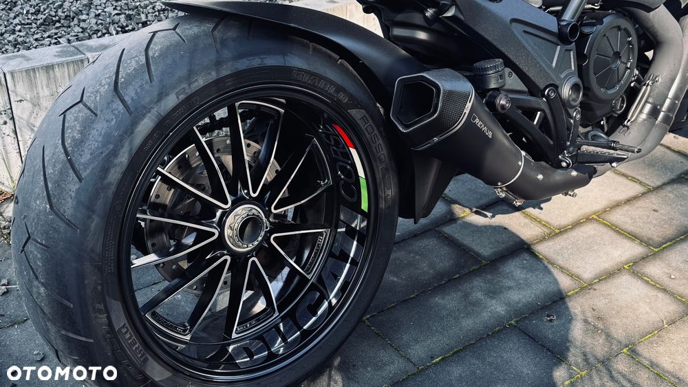 Ducati Diavel - 11
