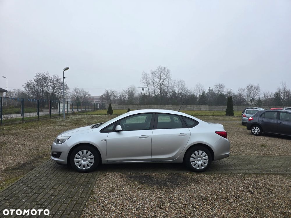 Opel Astra 1.4 T Active EU6 - 10