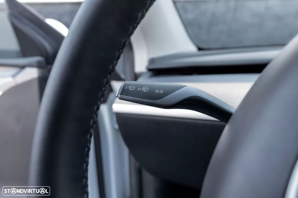 Tesla Model Y Tração Traseira - 15
