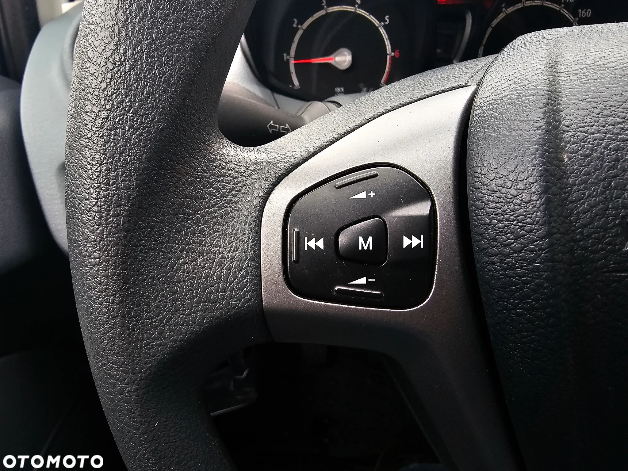 Ford Fiesta 1.25 Ambiente - 26