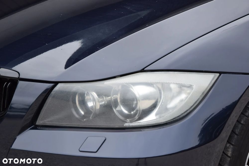 BMW Seria 3 318i - 17