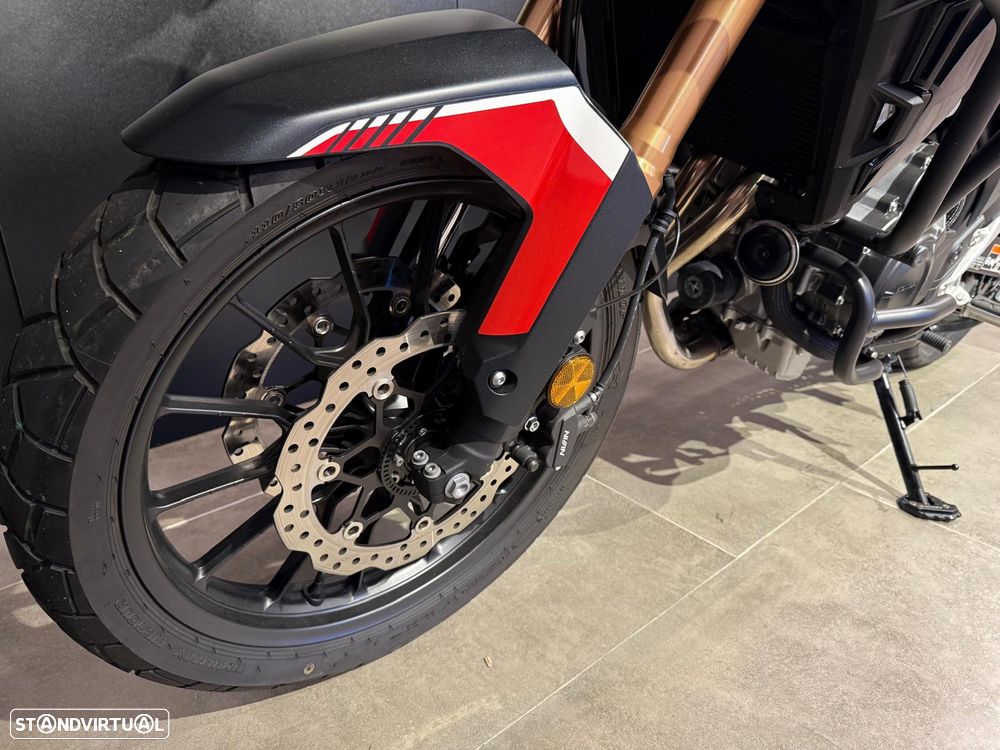Honda CB - 8
