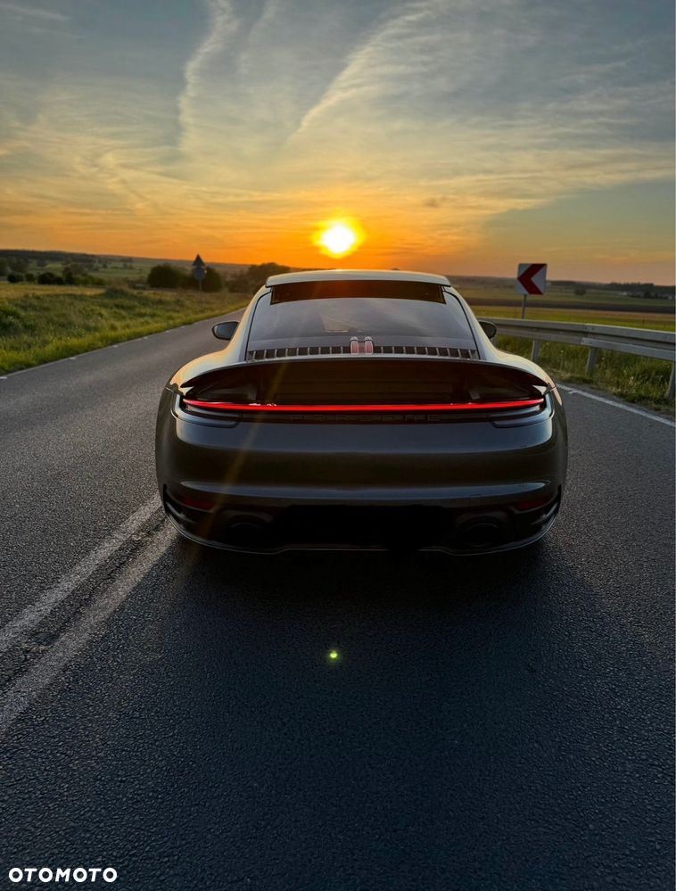 Porsche 911 Carrera 4S - 5