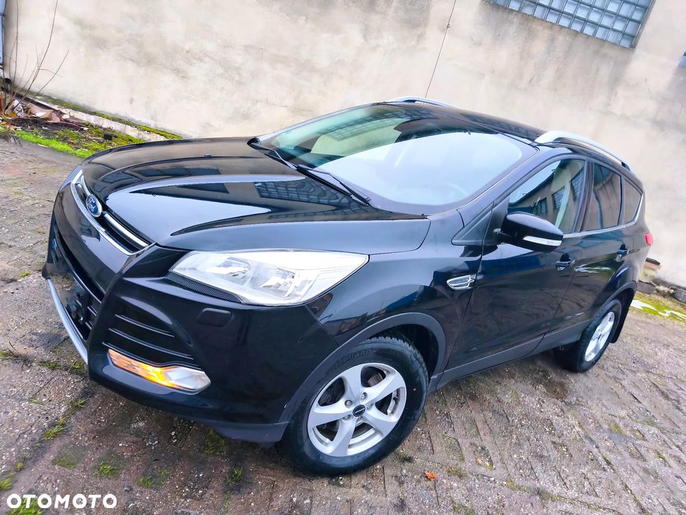 Ford Kuga 2.0 TDCi 2x4 Titanium - 3
